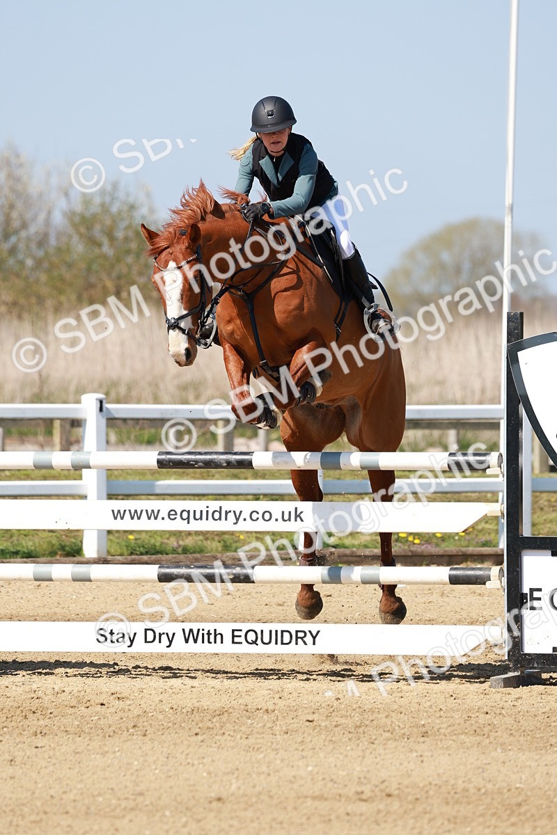 SBM_004261 - Class 17 - Senior Newcomers - 1.10m