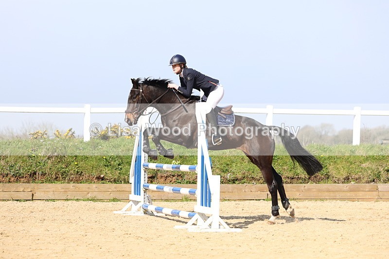 3E7A6477 - Class 4: Senior British Novice/90cm open