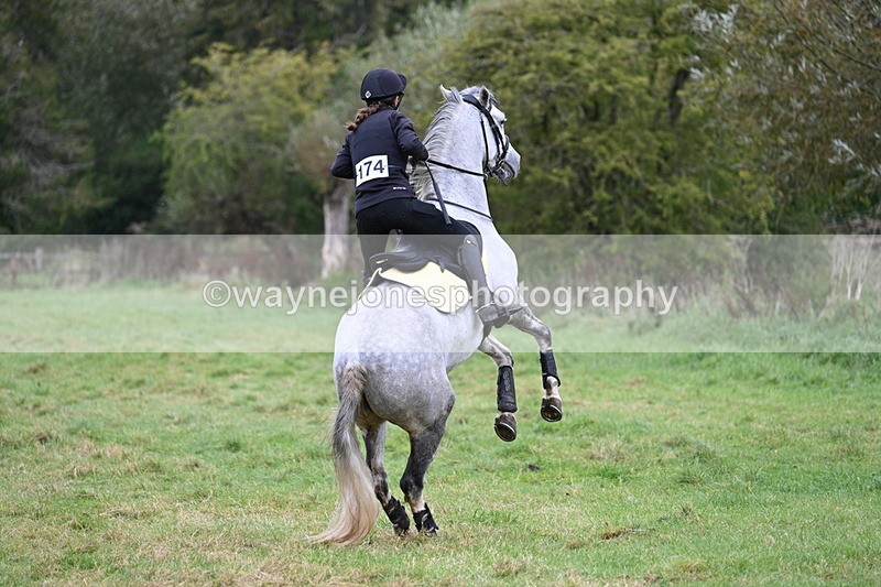 WJ7_1297 - Time at Photographer 12:35 to 13:04