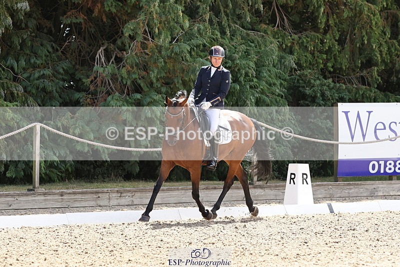 250809A-115118-03256 - 030-Alice.PeternellFourseasons.Sienna