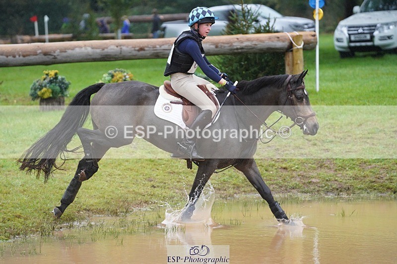 231021-102636-13782 - 629-DP.UK.DUN.SURPRISE-Isla.Kitson-SC+XC