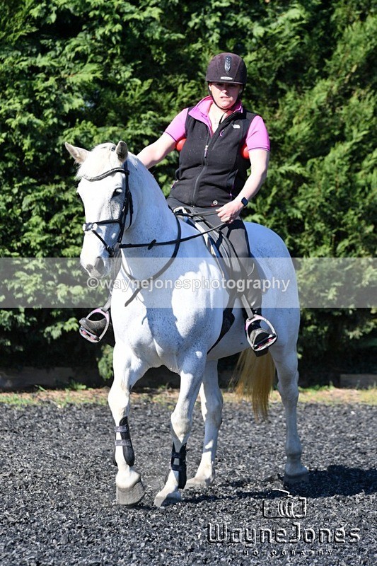 WJ5_0727 - Kelly Harris - Franklin balls, training at Tanners 05-04-25