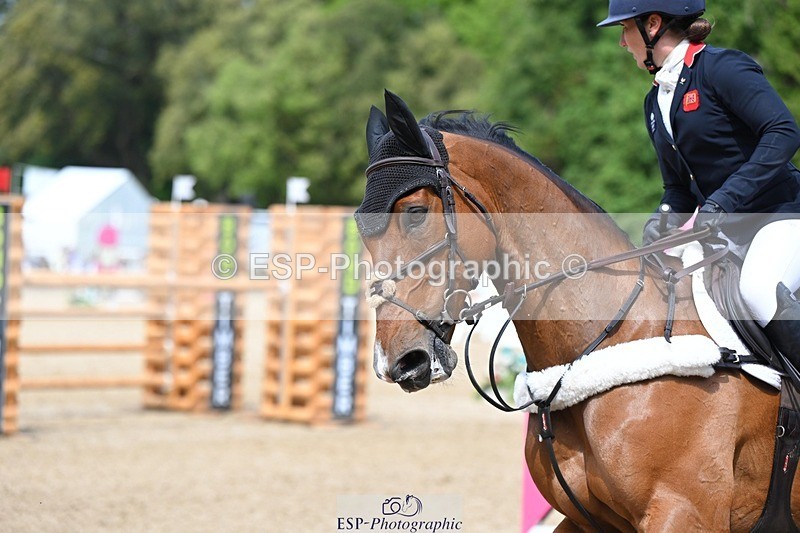 240525-142042-15664 - 520-LONDON_52-Laura_Collett