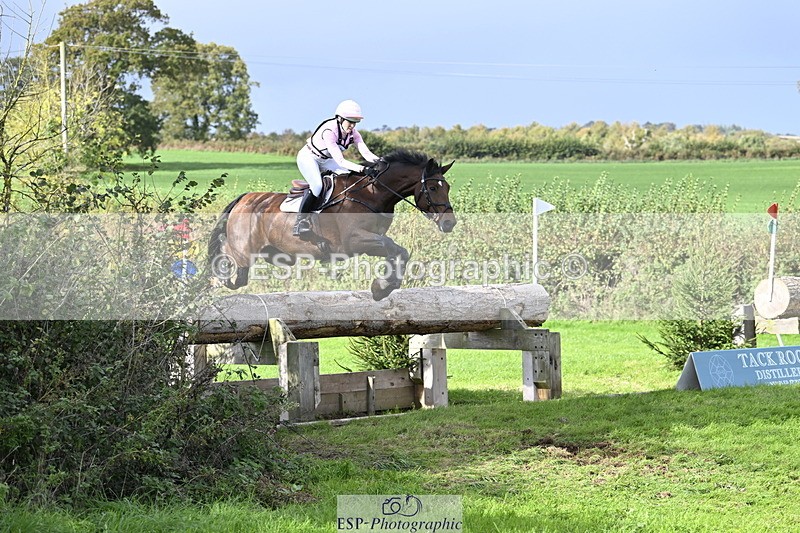 251024A-133210-11495 - B-149-Kate.Rowe