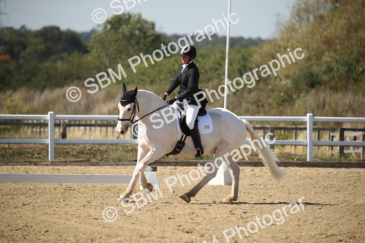 SBM_005845 - Class 11 - Novice 5 - 13.19-14.22