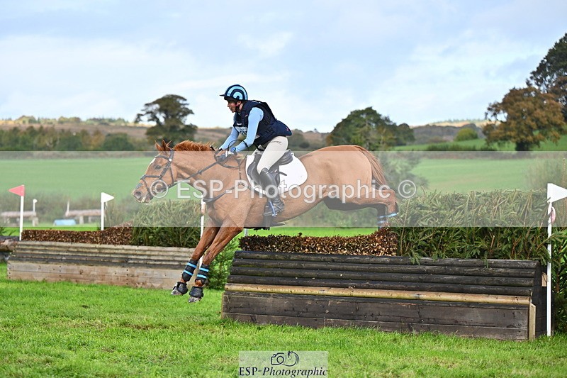 251025A-104642-16865 - D-359-Chloe.Richards