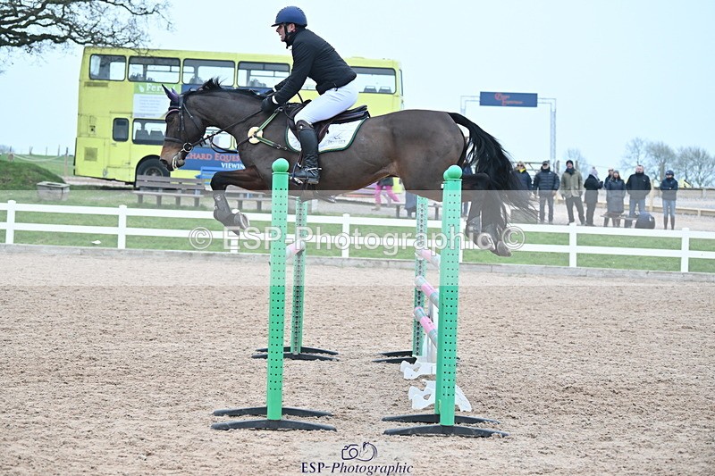240113A-142618-02348 - Cls 13 Foxhunter and 1.20m Open