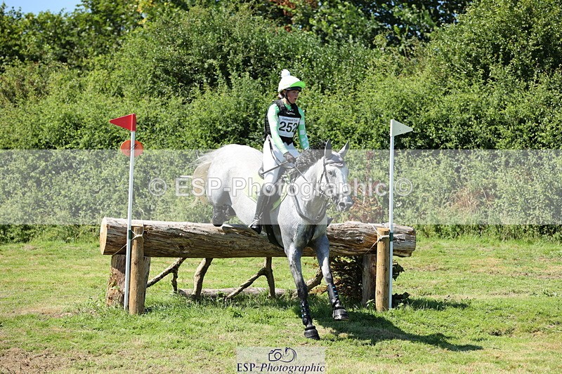 240811A-144703-05366 - 252-