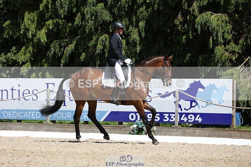 230526-140851-06461 - 371-JERPOINT_ECLIPSE-Max_Gordon-WEDTrotUp+DR