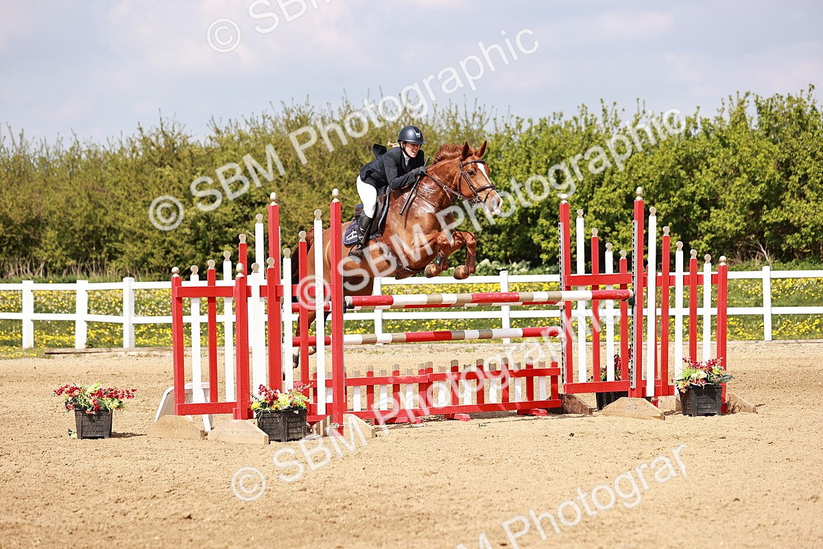  - Class 26 - Senior Foxhunter - 1.20m
