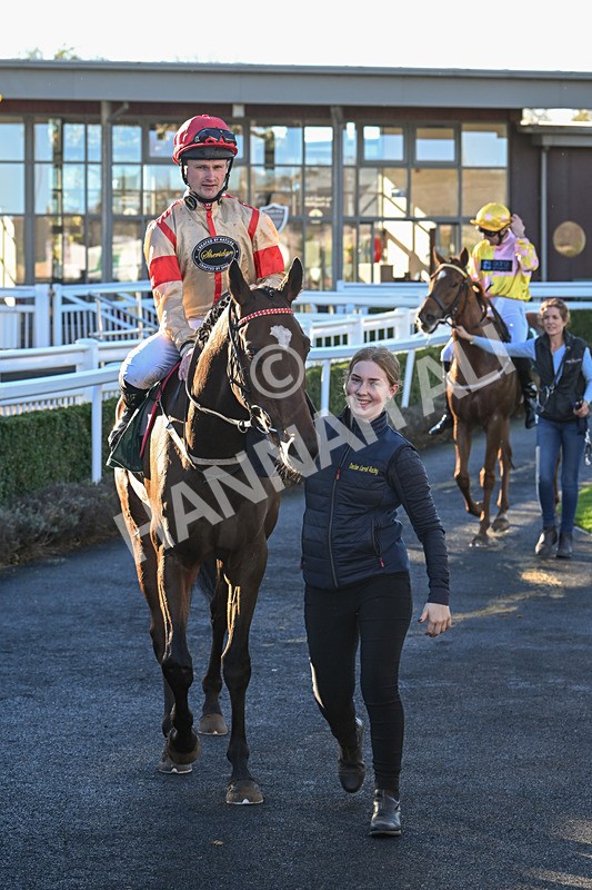 291024-Race 4-Rwenearlytheredad-6093 - Race 4