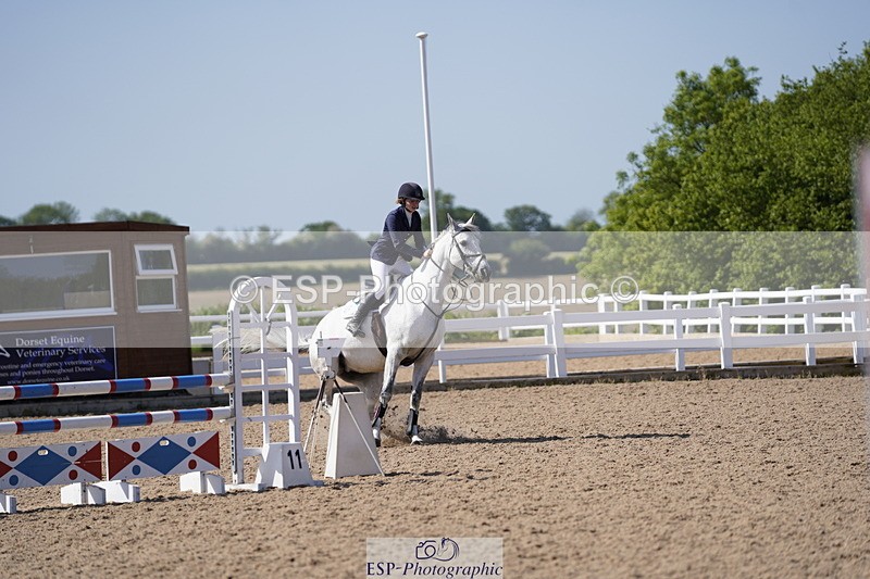 230527A-100852-03550 - Cls 19 British Novice & 90cm Open