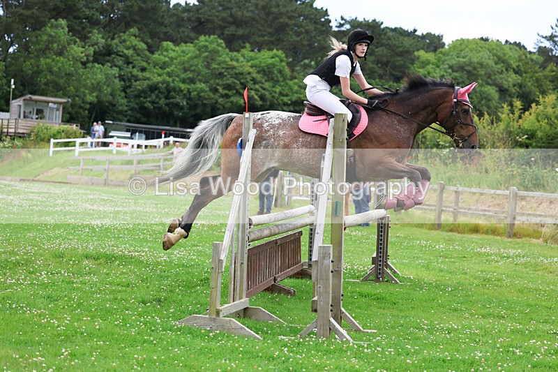 3E7A3658 - Class 6: Hawkins Motors Senior 1.00m Derby
