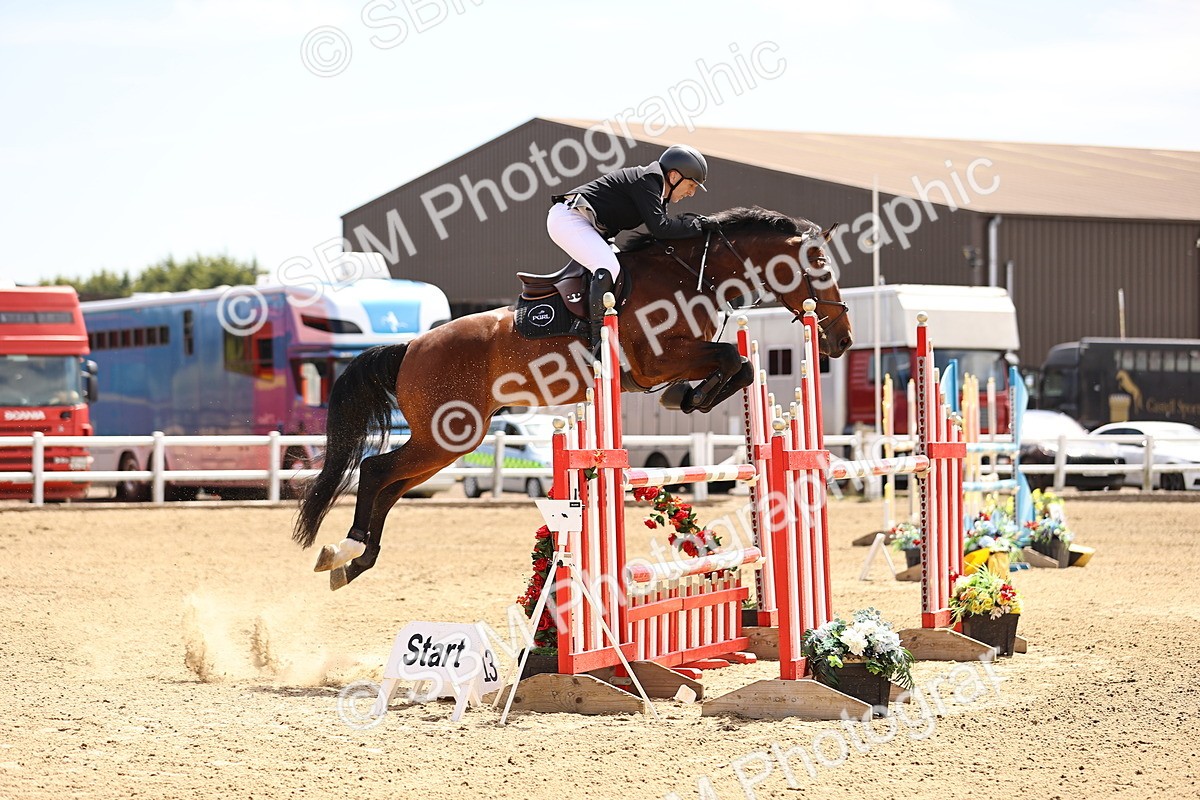 SBM_010376 - Class 9 - Senior Foxhunter - 1.20m Open