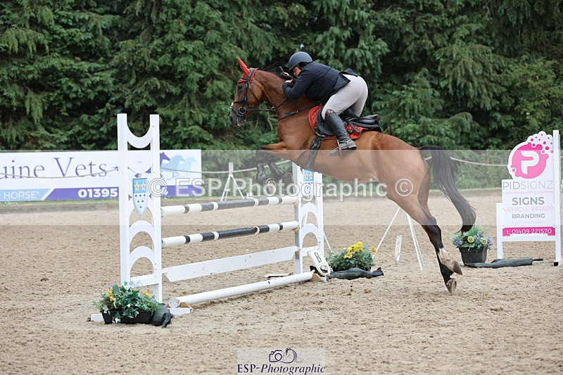 250705A-170134-16302 - Cls 37 1.05m Amateur Quali