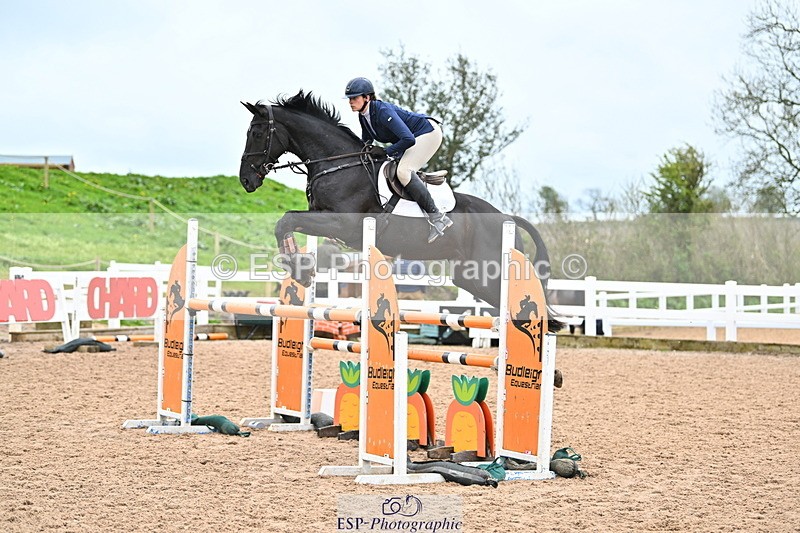 240501A-135951-00922 - Cls 8 Snr Foxhunter and 1.20m Open