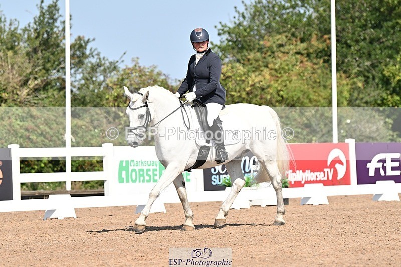 250816-104541-03185 - 111-Sonya.Fitch-PeytonDinnarthal.Buzzard