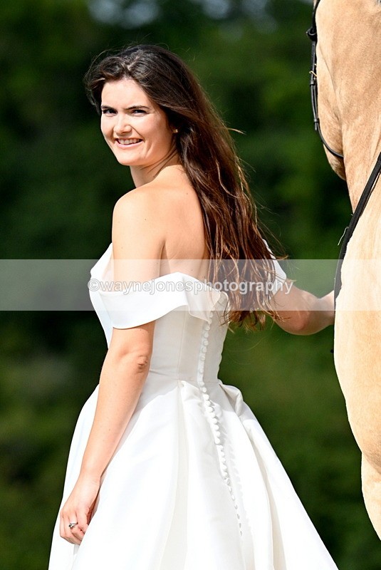 WJ7_6220-001 - Zoe & Fred Wedding Dress Shoot 09-08-25