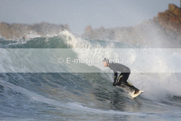 SU 170109-6 - Surf - January