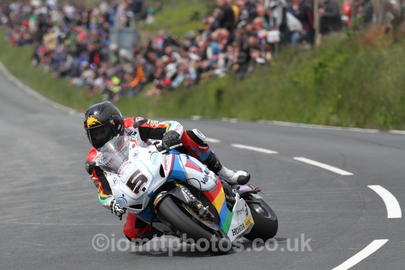 Bruce Anstey Honda / Valvoline Racing by Padgetts Motoc - Pokerstars Senior TT