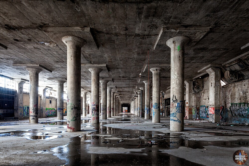 The Budd Factory photo - Abandoned America