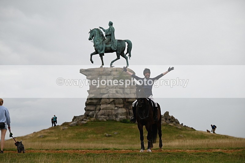 DSC_5728 - Time at Statue 11:46 to 12:16
