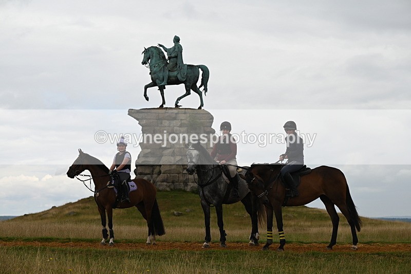 DSC_7501 - Time at Statue 13:16 to 13:52