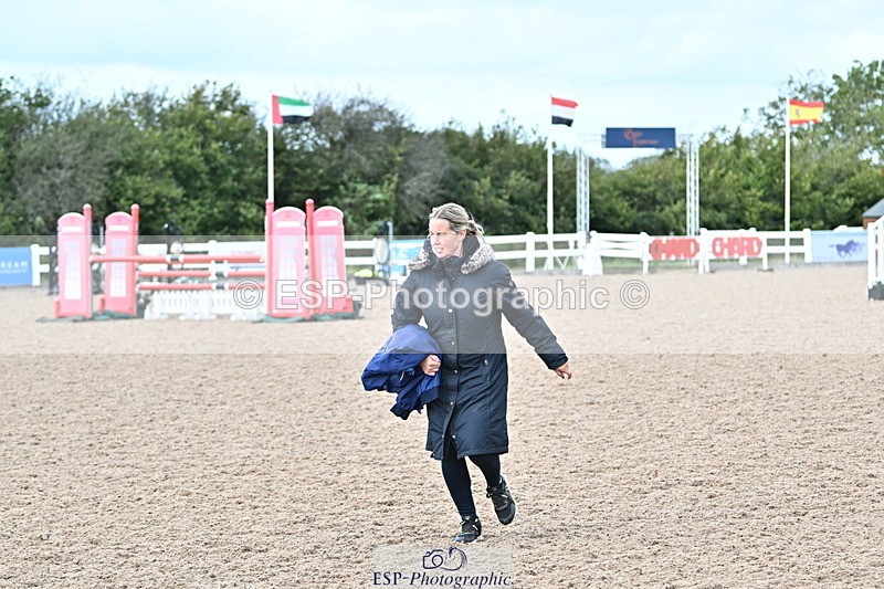 241005A-123518-03704 - SAT Cls 18 1.05m Amateur Quali