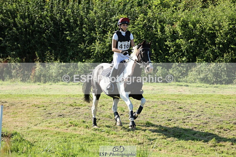 240811A-172911-07221 - 416-