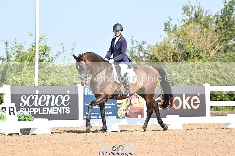 250816-100249-03038 - 096-Louisa.ChattingFirst.Mohican.II