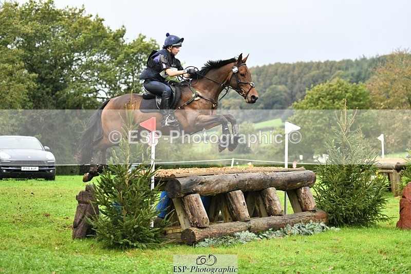 231021-100250-14068 - 617-MR.MISCHIEVOUS-Megan.Brown-SC+XC