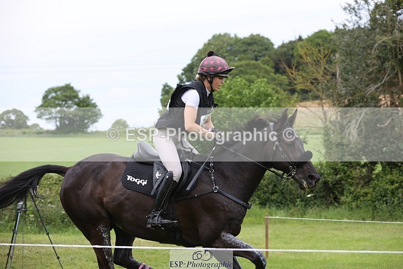 240525-145331-16437 - 206-SINGING_USK-Saskia_Davies