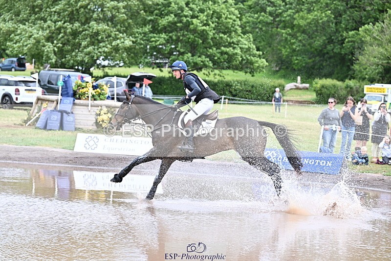 250525A-143754-16536 - D-404-Tom.Jackson-PLOT.TWIST.B