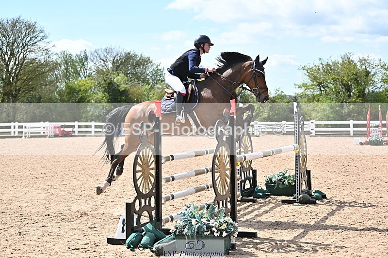 240418A-140036-03680 - Cls 13, 1 Star Bronze Tour 1.10m