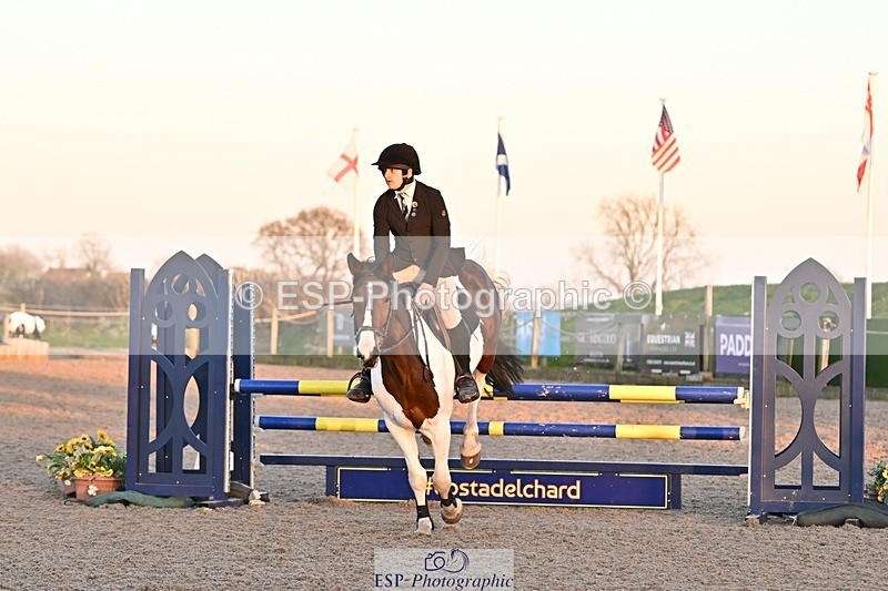 250401-192858-01025 - 90cm Classes