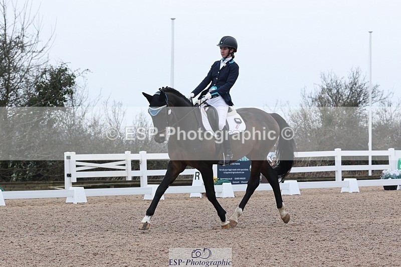 250216-124243-05568 - 249-Alys.Matravers-VORVASHILL.VERTIGO