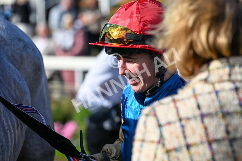 210826-Race 7-Silver Lake-7566 - Race 7 17.20pm Sky Bet EBF Fillies' Handicap