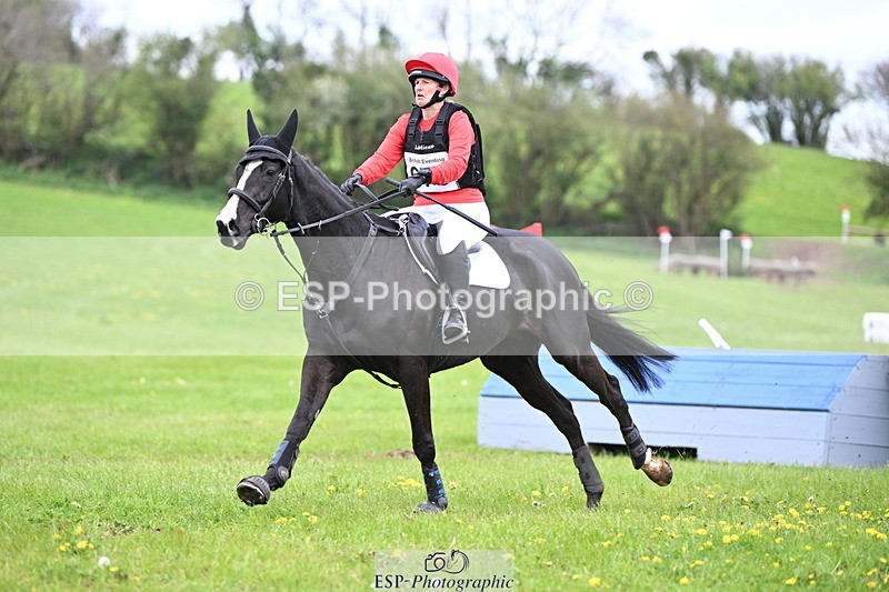 250419-162125-13392 - 673-Sarah.Whitehead-SHAKE.HIM.UP