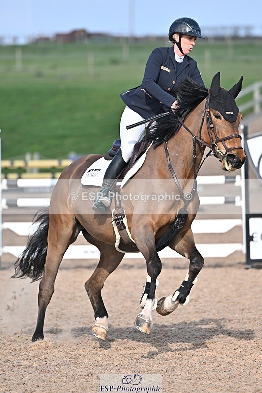 250326-150315-01271 - Cls 6 Foxhunter and 1.20m