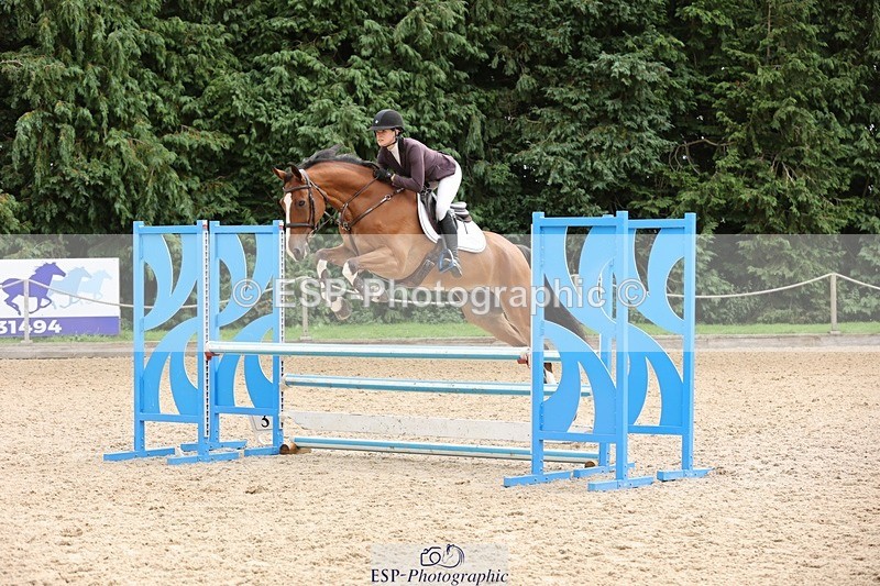 240817-112007-00929 - 03A Snr Disc