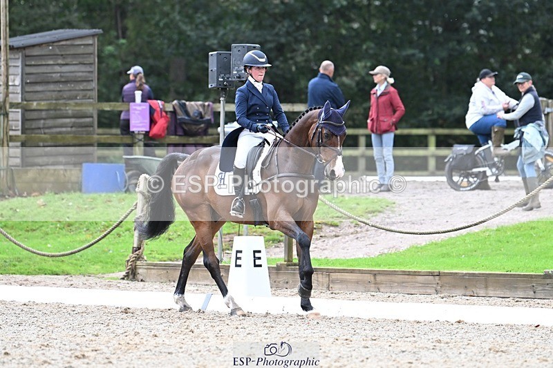 231019-123305-02794 - 045-HILDARE.REGARDE.MOI-Danielle.Mccormack-DR