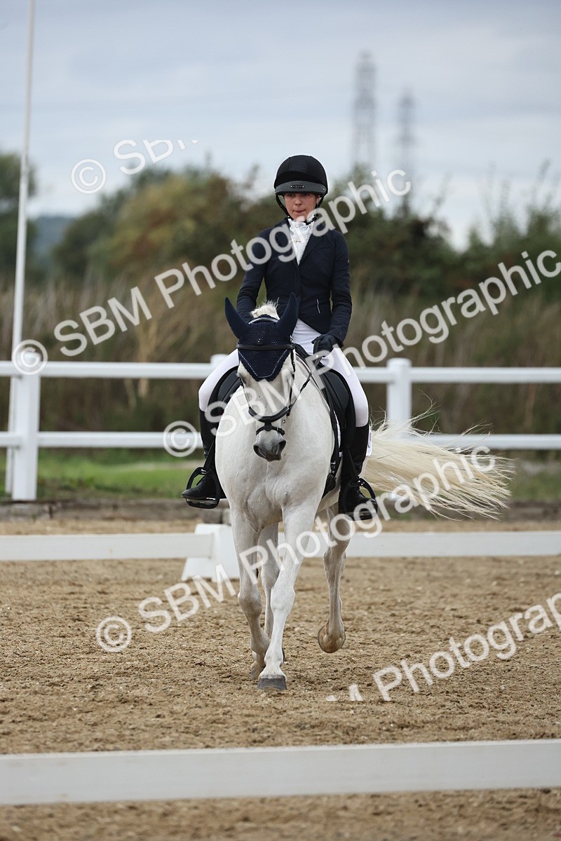 SBM_004258 - Class 8 - Novice 3 Champs