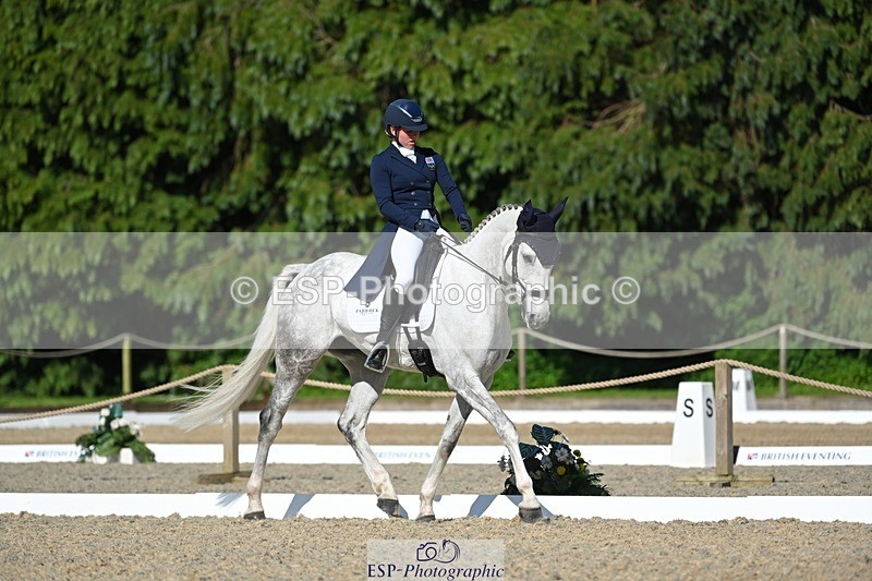 230526-170021-07465 - 259-KATE_BLUE-Millie_Juleff-WEDTrotUp+DR