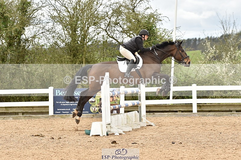 240403A-142516-00777 - Cls 4 Newcomers and 1.10m Open