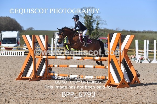 BPP_6793 - CLASS 14 SUN Springboard 128cm/ 138cm Restricted Handicap