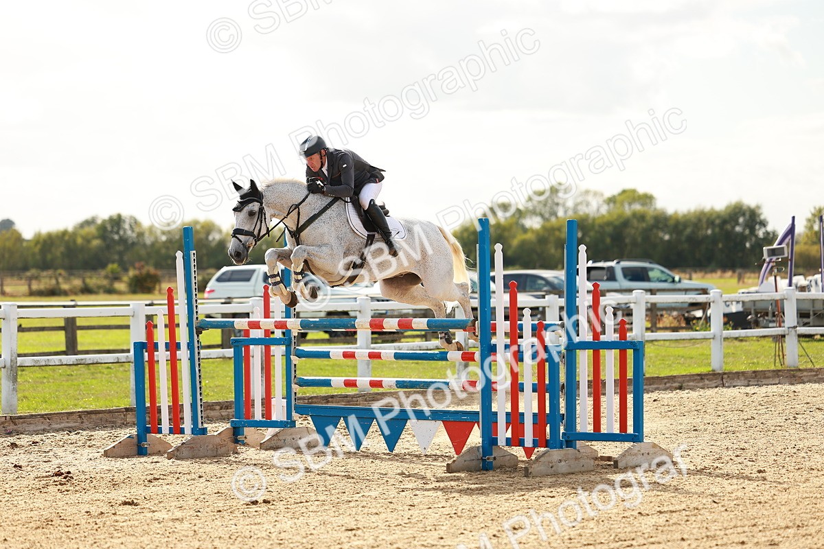 SBM_002051 - Class 5 - Senior Foxhunter - 1.20m
