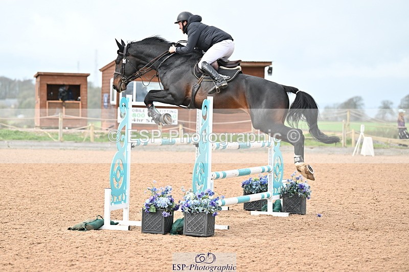 240315A-122355-00911 - Cls 3 Snr Foxhunter