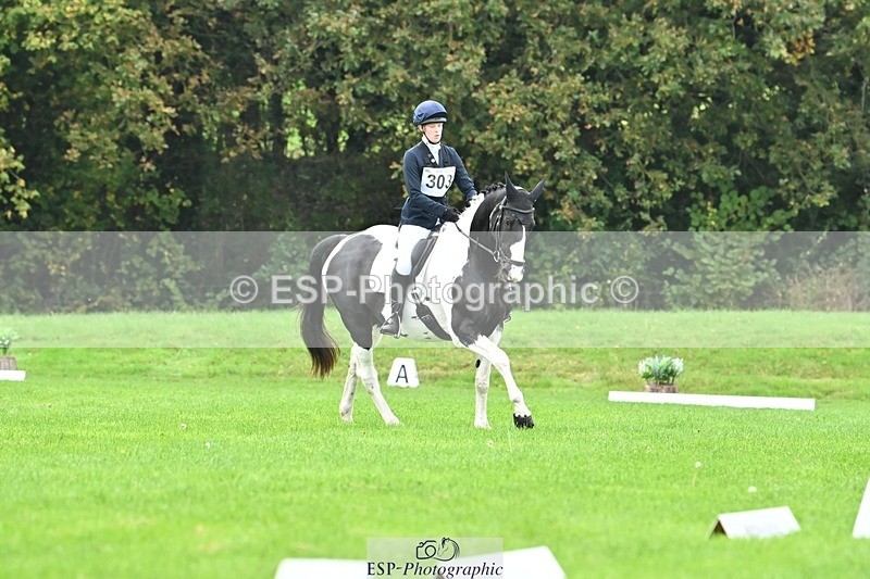 241024-101522-02134 - 303-Beatrice.Southcombe-COUSIN.JERRY