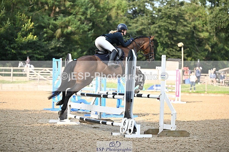 240818-091148-03336 - Cls 8A Snr British Novice