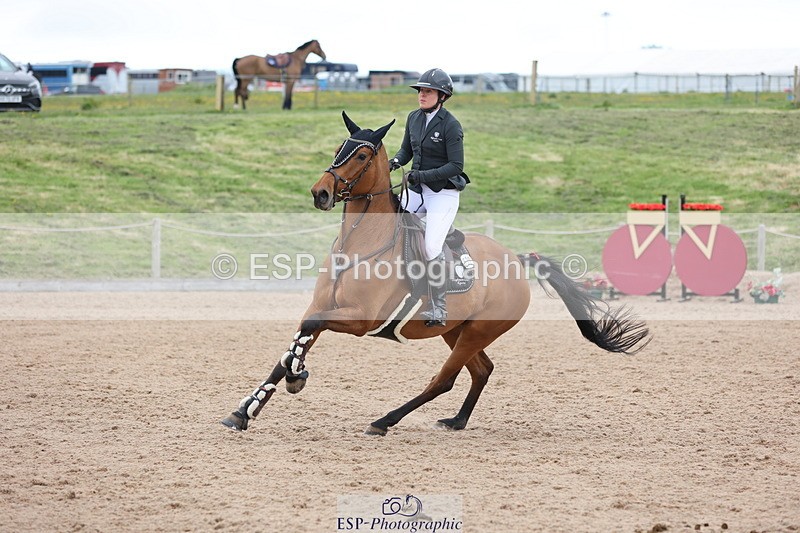 240419A-111116-06359 - Cls 2, 2 Star Small Tour 1.30m